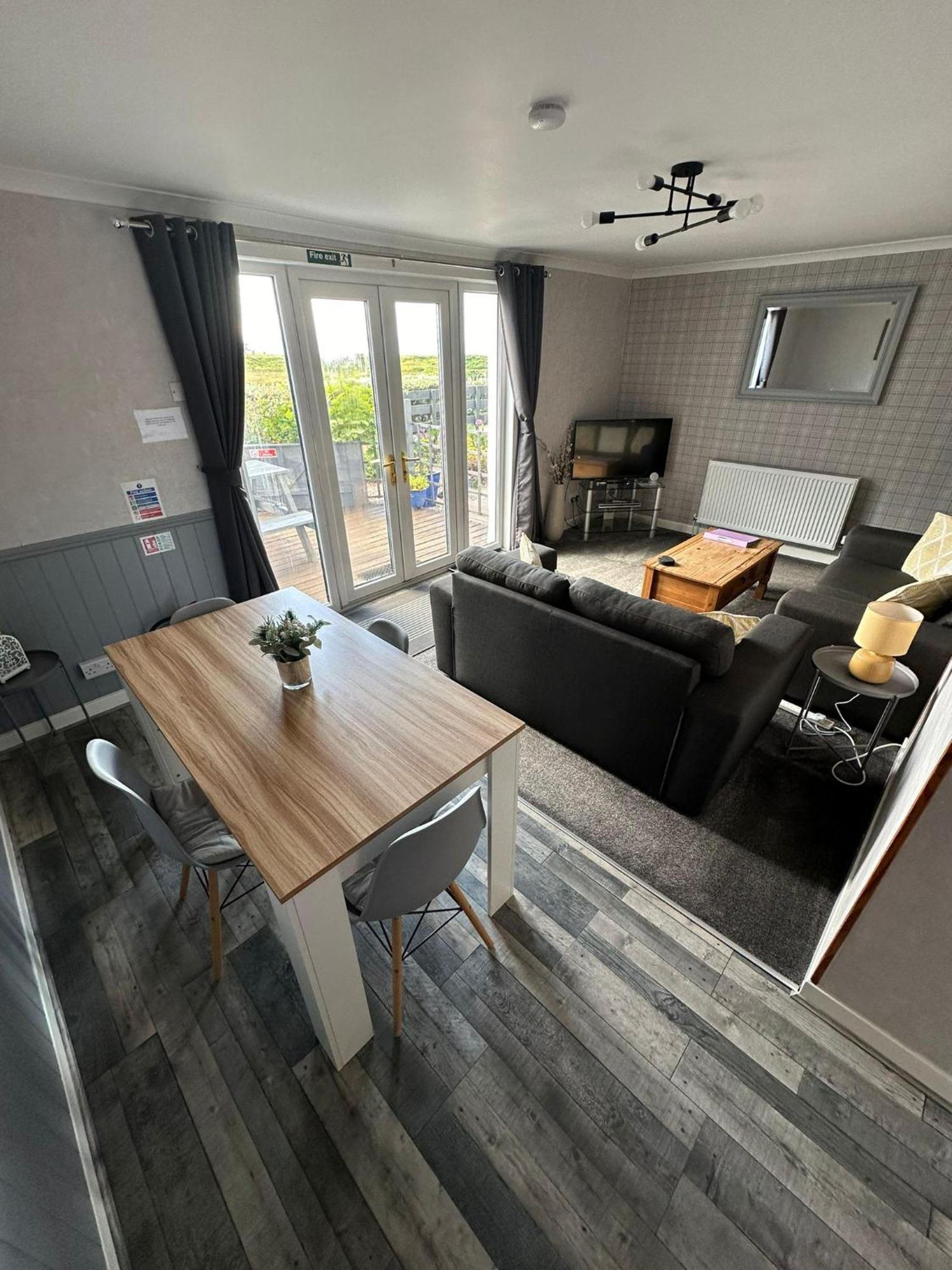 Self Catering Spacious 2 Bed Apartment With Sea Views South Erradale 外观 照片